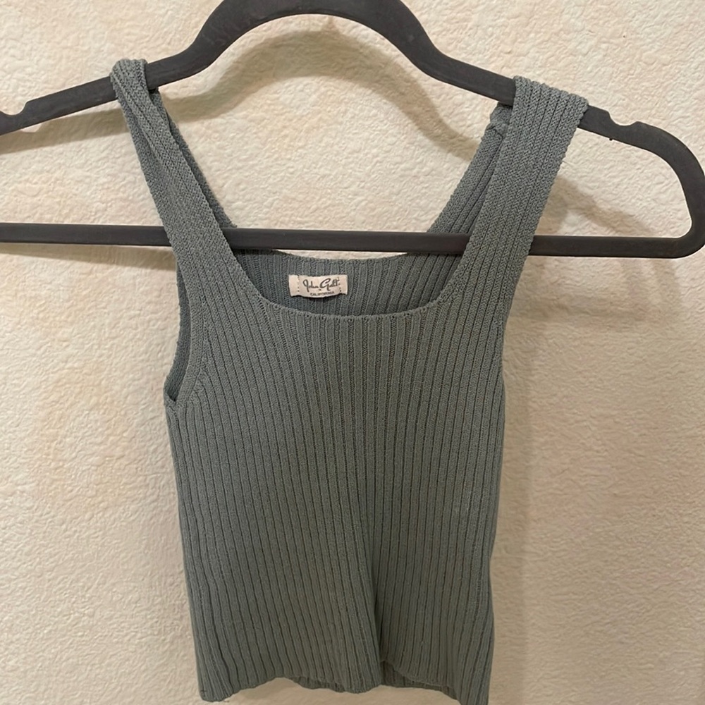 Brandy Melville super cute top